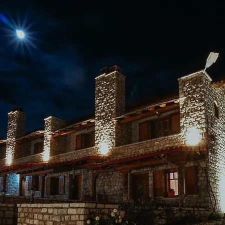 Mezonetes Helmos Apartmán *