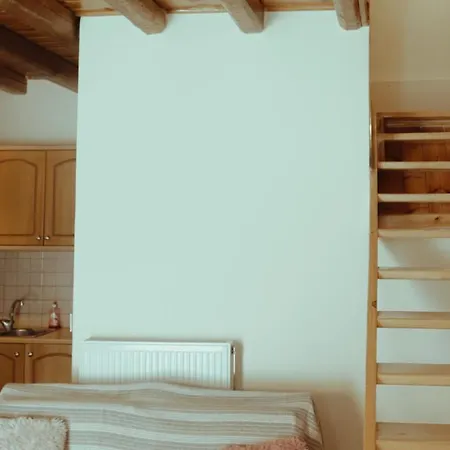 Mezonetes Helmos * Ano Lousoi