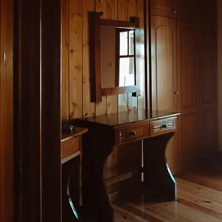 Mezonetes Helmos Apartmán Ano Lousoi