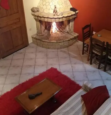 Mezonetes Helmos Apartmán *