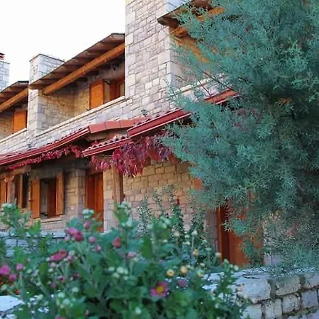 Mezonetes Helmos Apartmán *