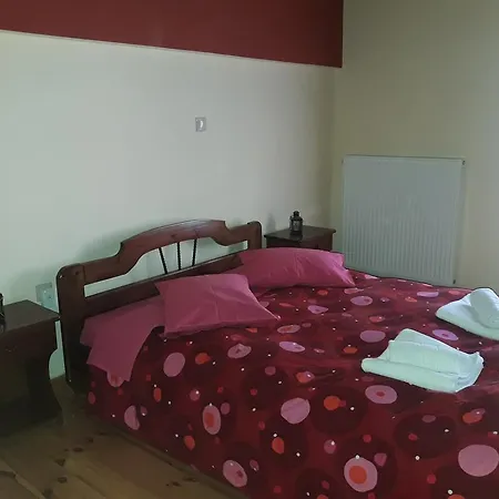 Mezonetes Helmos Apartmán *