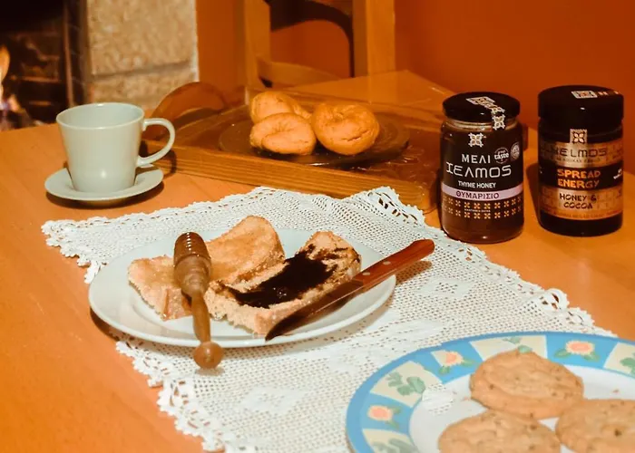 Mezonetes Helmos Áno Luszí