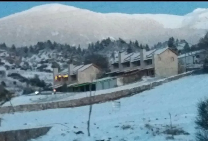 Апартаменты Mezonetes Helmos Ano Lousoi